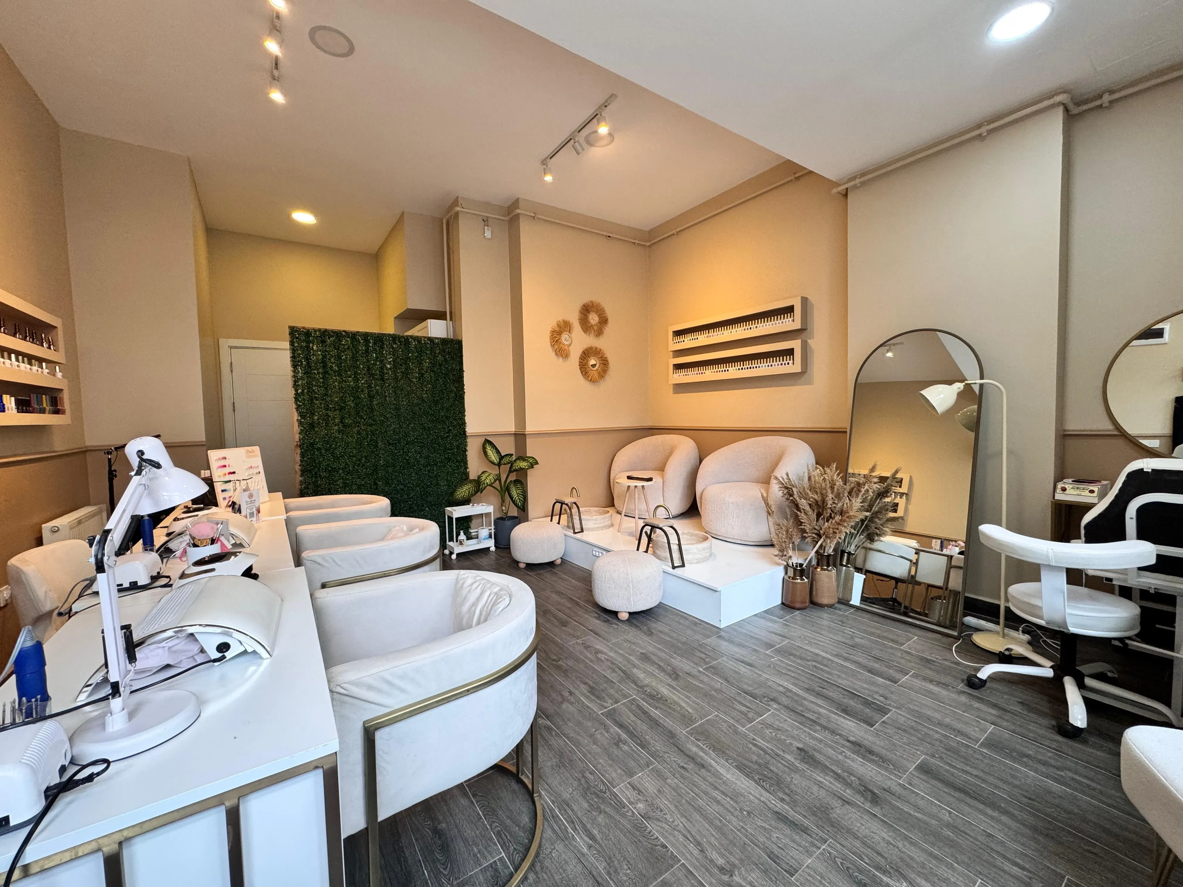 Kozyatağı Manikür ve Pedikür